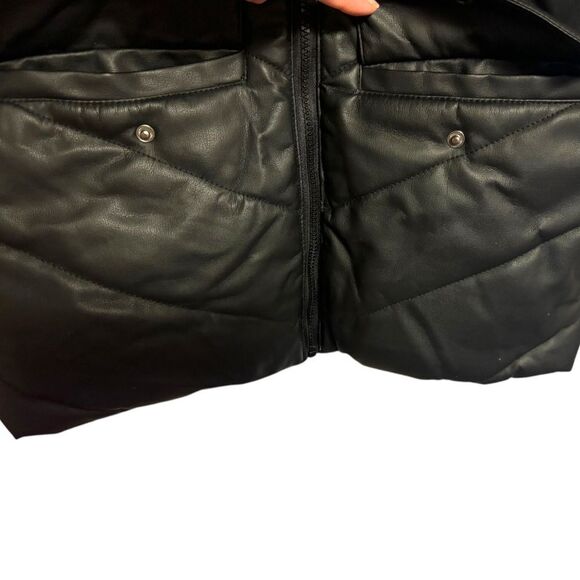 Yaso Black Faux Leather Puffer Vest Size Large - Picture 10 of 15